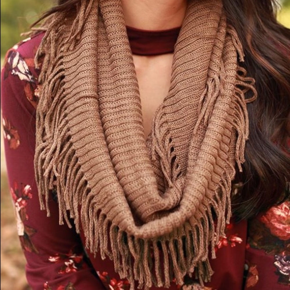 Ribbed Fringe Infinity Scarf in Mocha